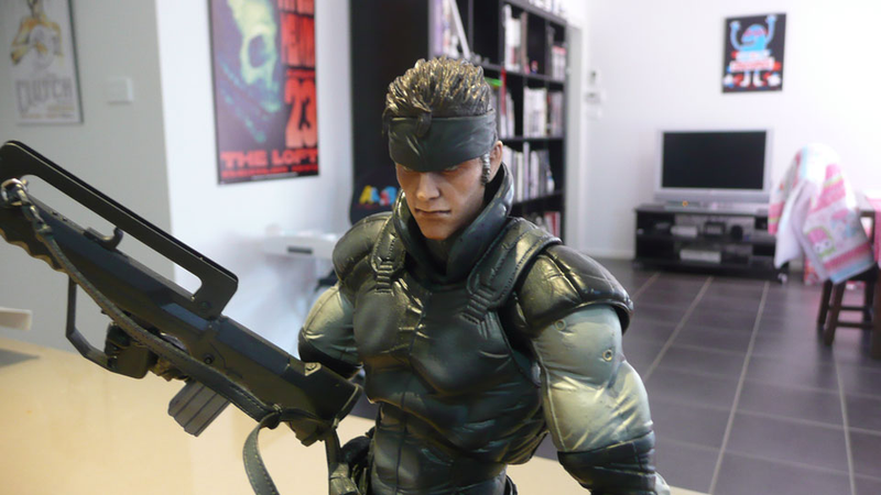 Illustration for article titled Spending Quality Time With Two Metal Gear Solid Action Figures